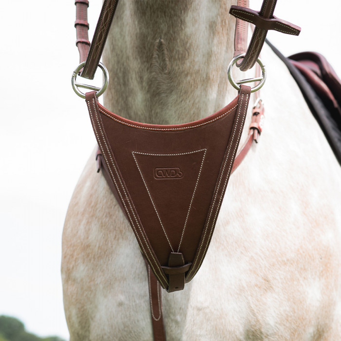 Geschlossene Martingalgabel halbrund